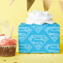 Recherche de superhero wrapping paper Supergirl