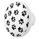 Recherche de chien noir Empreintes de pattes