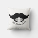 Recherche de moustaches coussins Drôle