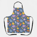 Search for seashells aprons Ocean