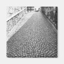 Search for cobbled magnets Street