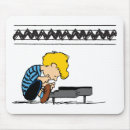 Recherche de musique piano tapis souris Cacahuètes