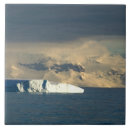 Recherche de iceberg carreaux Océan