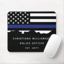 Recherche de drapeaux américains tapis souris Policier