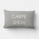 Recherche de latin coussins Diem carpe