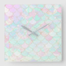 Search for iridescent clocks Chic