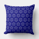 Search for navy blue white flowers pillows Pattern
