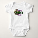 Recherche de fier bébé vêtements Armée