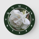 Recherche de fleurs blanches horloges Pour elle