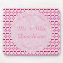 Recherche de mariage rose tapis souris Newly weds