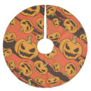 Search for halloween pumpkin tree skirts Background