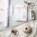 Recherche de chaussures papier cadeau Girly
