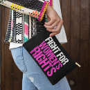 Recherche de droits accessoires Pour elle