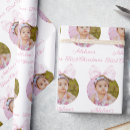 Recherche de garçon ou fille papier cadeau Pour elle