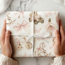 Recherche de crèche papier cadeau Baby