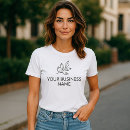 Recherche de tenu dans la main tshirts Pour tous