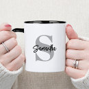 Recherche de initials tasses Simple