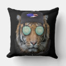 Recherche de tigres coussins Cool