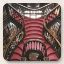 Recherche de escalier dessous de verres Motif