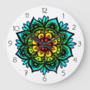 Recherche de mandala coloré horloges Arc en ciel