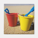 Recherche de seaux magnets Plage