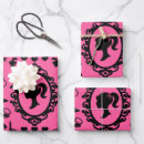 Recherche de poupée papier cadeau Girl