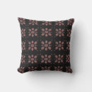 Recherche de mandala de fleur coussins Élégant