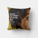 Recherche de façonné coussins Femme