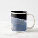 Recherche de lourdes tasses Photographie