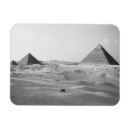 Recherche de pyramide magnete Repère