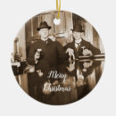 Search for drinks on the ornaments For him