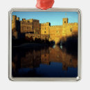 Search for government ornaments English