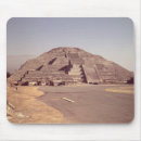 Recherche de pyramide tapis souris Architecture