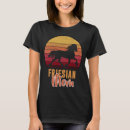 Recherche de cheval frison tshirts Amoureuxvoitureclassique