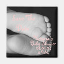 Recherche de pieds bébé magnets Petite fille