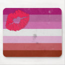 Recherche de drapeau lesbienne tapis souris Amour