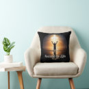 Recherche de bapteme coussins Religieux