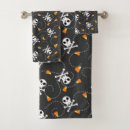 Search for skull and crossbones bath towels Halloween