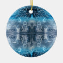 Search for jellyfish ornaments Under the sea