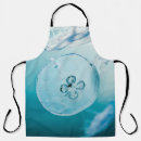 Search for jellyfish aprons Underwater