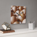 Recherche de poussin horloges Poulet