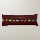 Recherche de dinosaure mignon coussins Nom