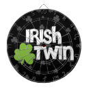 Recherche de shamrock jeux de fléchettes Irlande
