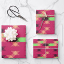 Search for geometrical gift wrap Pink