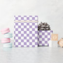 Search for purple and white wrapping paper Minimalist