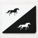 Recherche de cheval noir blanc tapis souris Chevaux