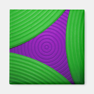 02 Magnet triangle vert et pourpre