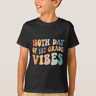 100th Day Of First Grade Vibes Retro Teacher Happy T-Shirt