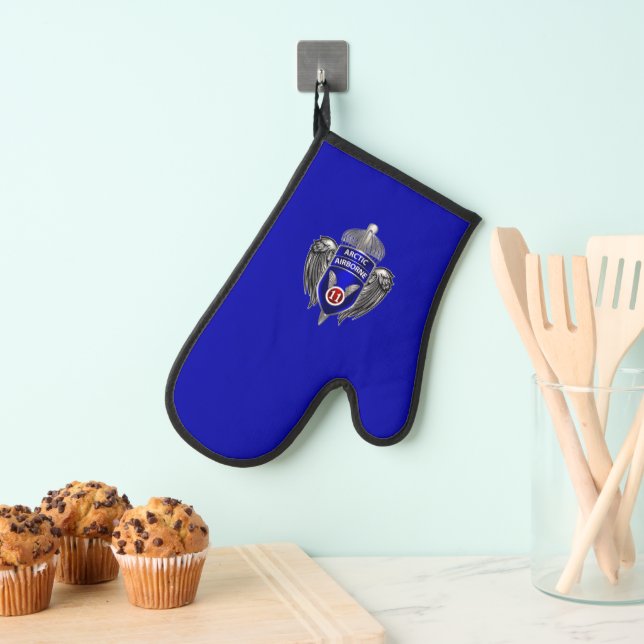 11th Airborne Division  Oven Mitt (Insitu(Hanging))
