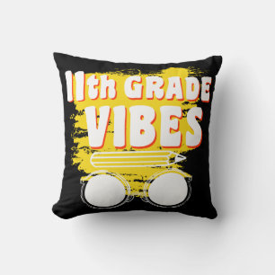 11th Grade Vibes Shirt Back To School First Day Throw Pillow